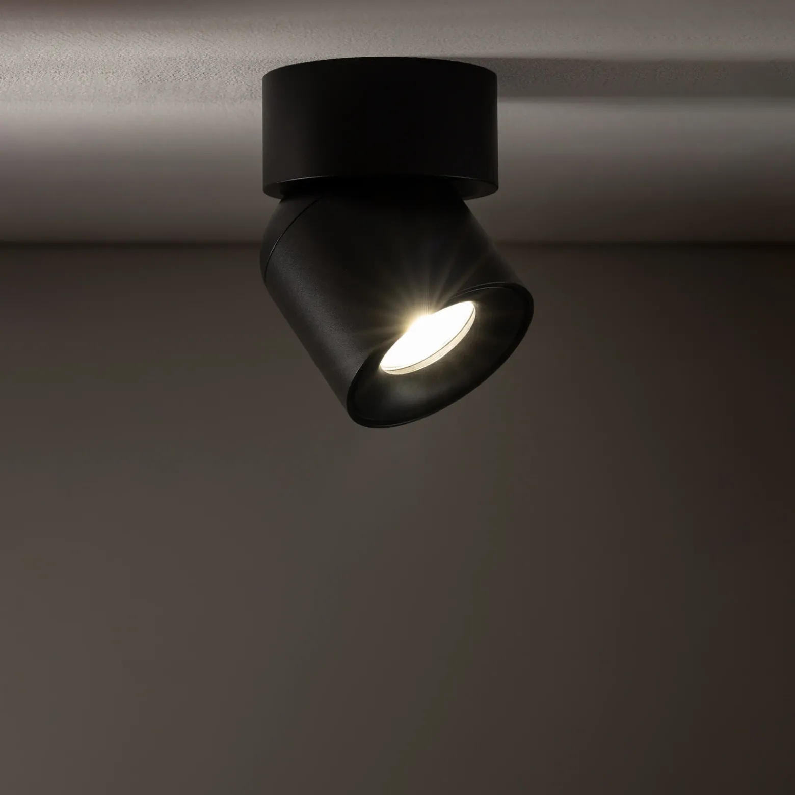Downlight Oscar, negro, aluminio, altura 13,5 cm, GU10