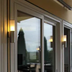 Elegante aplique de exterior Mariola