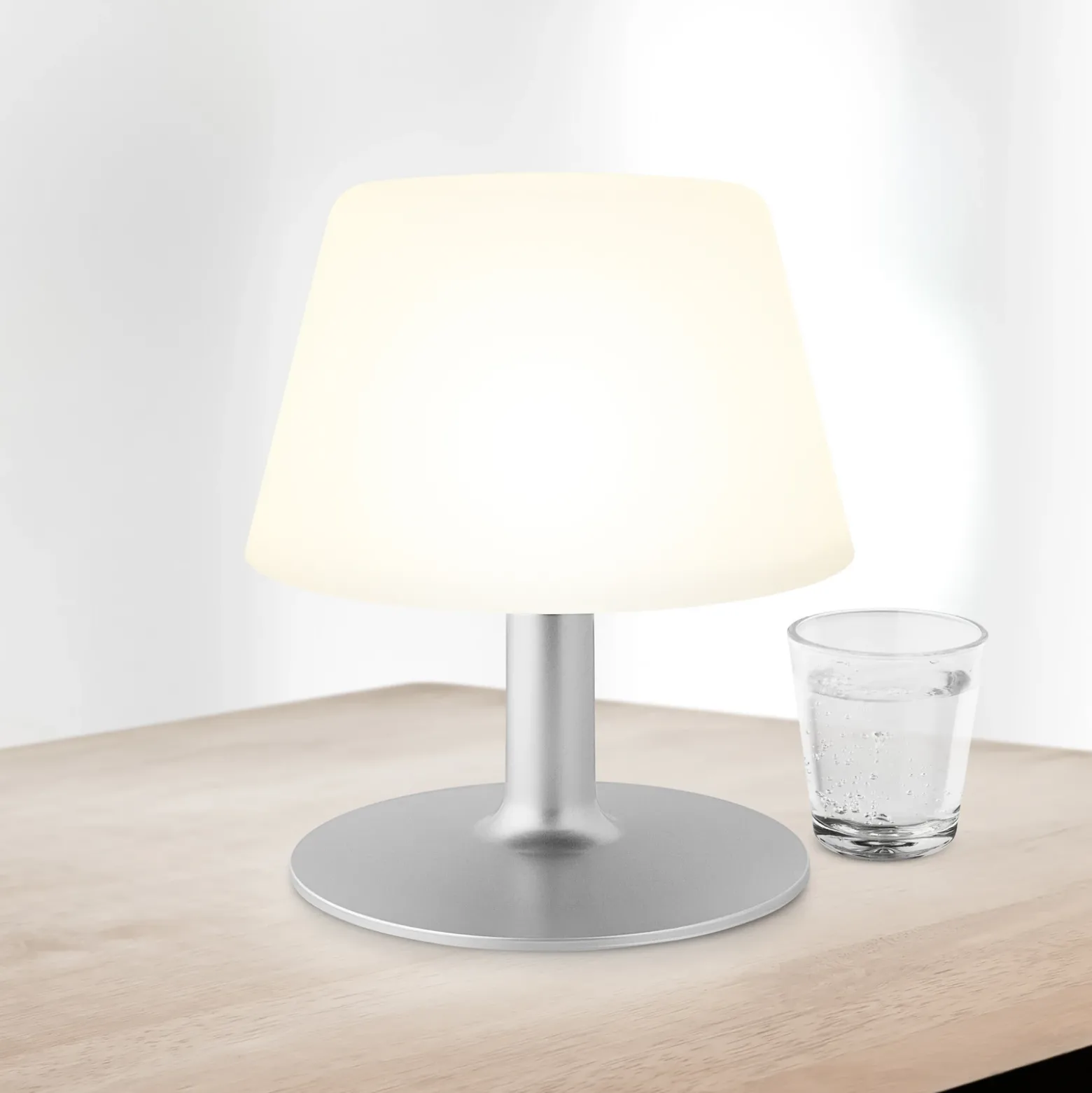 Eva Solo SunLight lámpara de mesa LED solar, USB 24cm