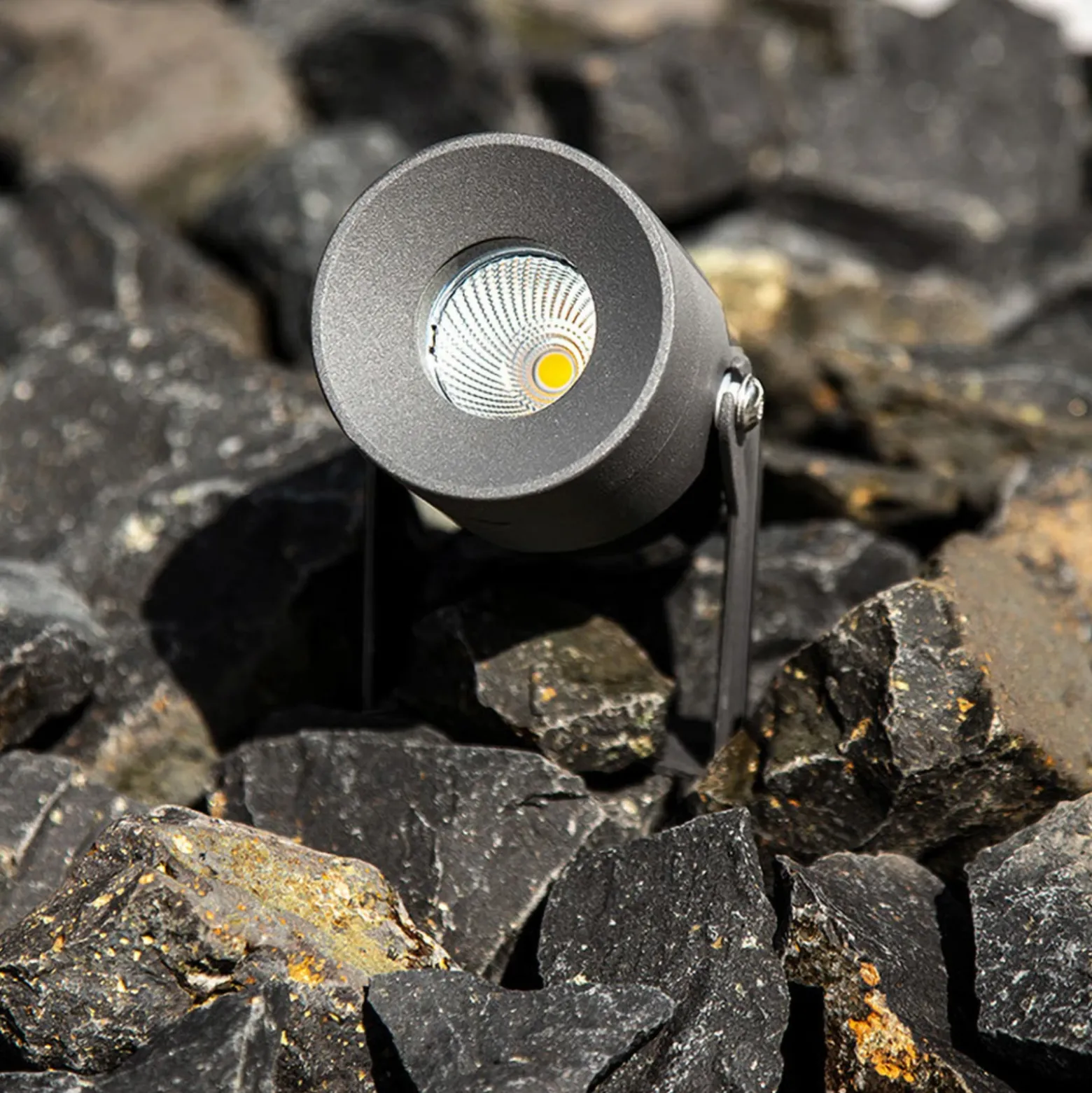 EVN Merlo Foco LED de jardín con pica de tierra, 3.000 K, 10 W