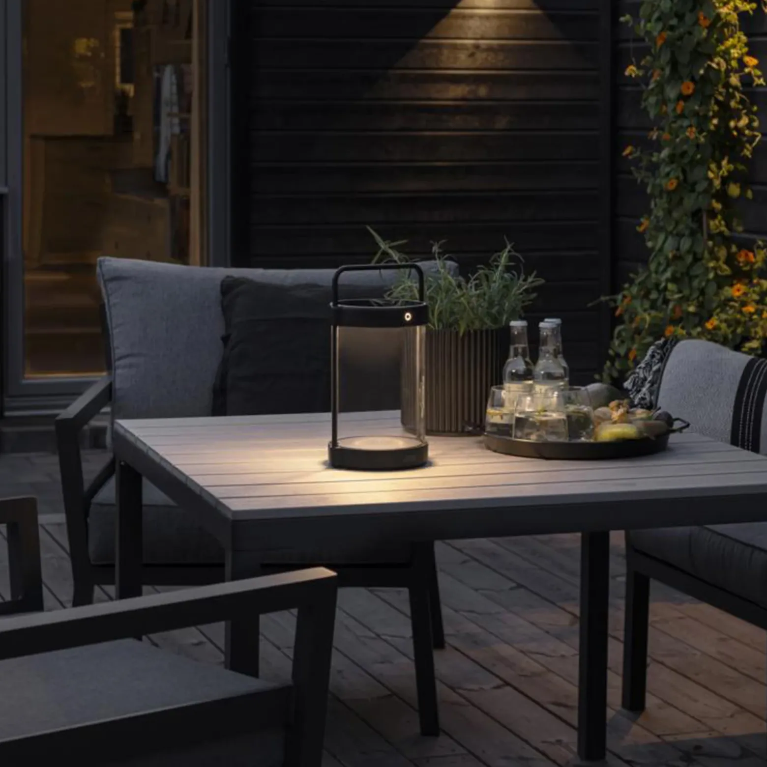 Farol solar LED Crotone, atenuable, USB