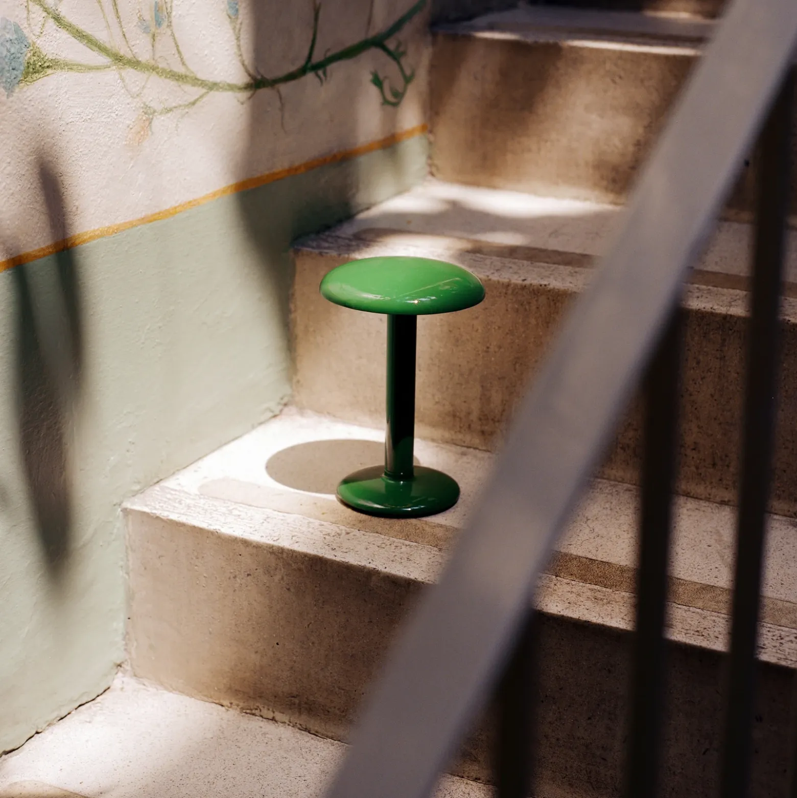 FLOS Gustave lámpara de mesa LED batería 927 verde