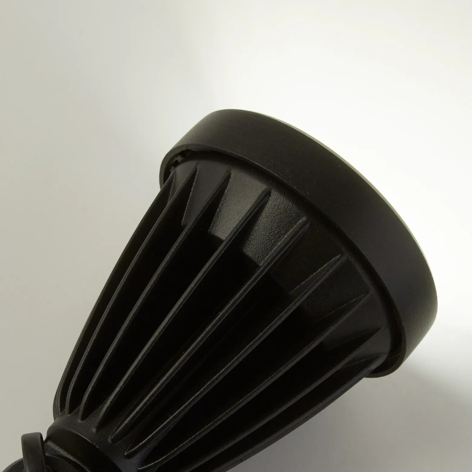 Foco con pica Spikey, negro, metal, 25 cm, IP54