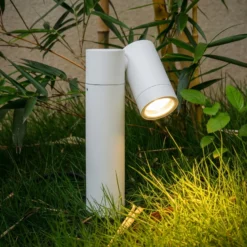 Foco con pica Tulimar de PRIOS, 1 luz, blanco, IP65