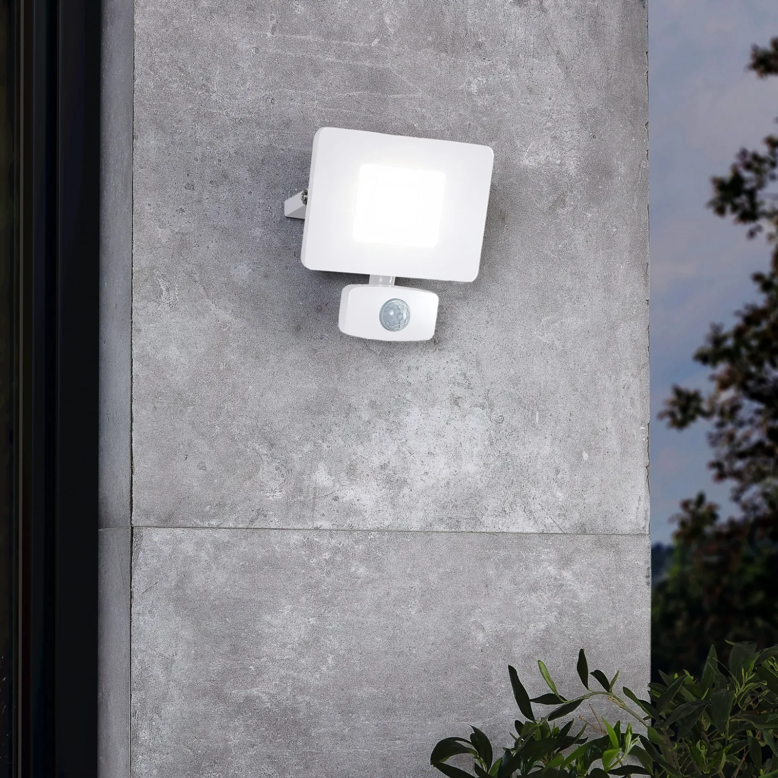 Foco de exterior LED Faedo 3, sensor, blanco, 20W