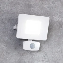 Foco de exterior LED Faedo 3, sensor, blanco, 20W