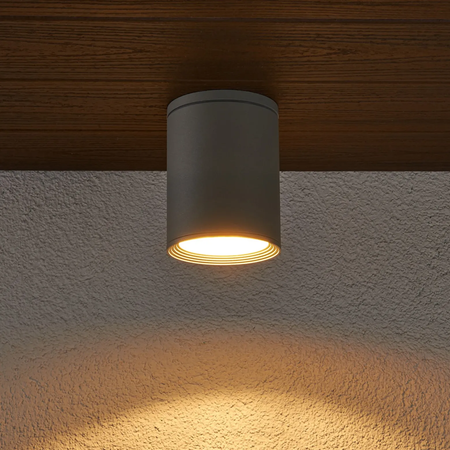 Foco de exterior Lucande Minna, plateado, 14 cm, IP54, E27