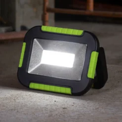 Foco exterior LED recargable 850946, negro/verde, longitud 16 cm