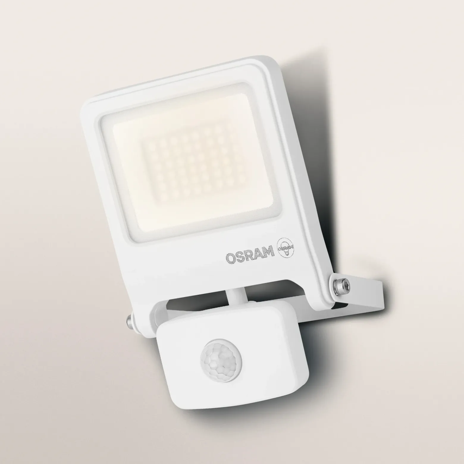 Foco exterior OSRAM ENDURA FLOOD, blanco, sensor 30 W 830 IP44