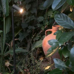 Foco LED con estaca Seth-60 de 60 cm de alto