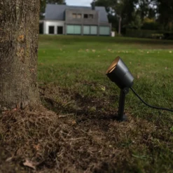Foco LED con pica EXPLORER, gris oscuro, Ø 9 cm, IP54