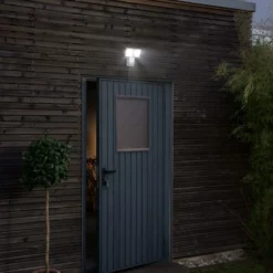 Foco LED con sensor para exteriores ENDURA PRO de OSRAM, blanco, IP55