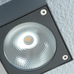 Foco LED de techo para exteriores Cordy cúbico