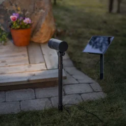 Foco LED solar Powerspot de 53 cm, 250 lm, negro, con estaca para clavar en el