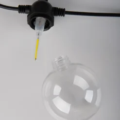 Guirnalda de luces LED solar CADENA, 2500 K, negra, 10 luces, 5 m