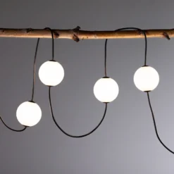 Guirnalda de luces LED solar Paulmann Taina, juego básico, 6 m, IP67