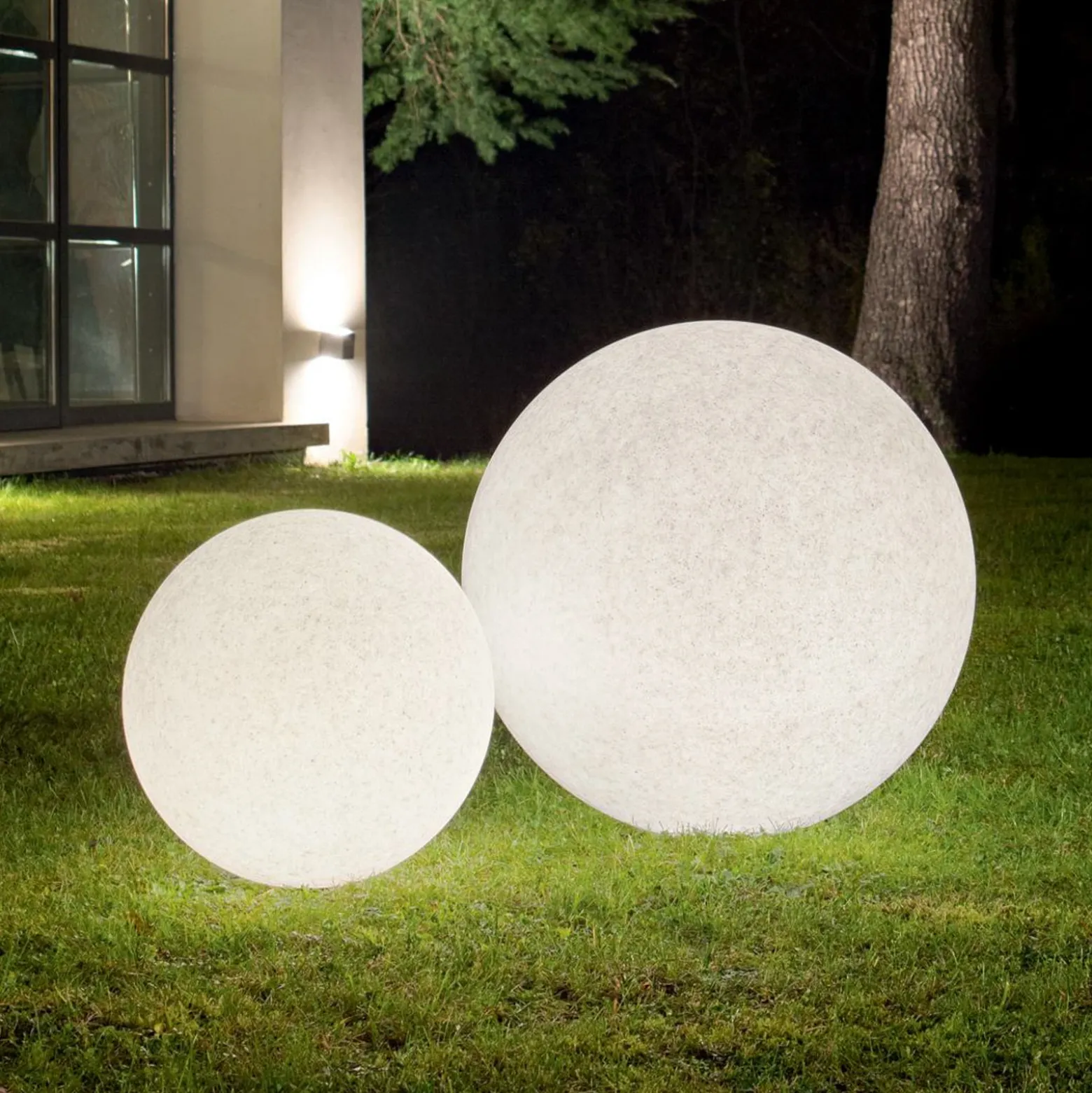 Ideal Lux Doris lámpara con pica, blanca, plástico, Ø 78 cm