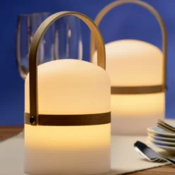 Joe lámpara de mesa LED portátil para interior y exterior