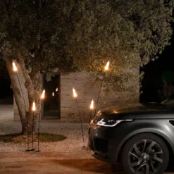 Karman Nilo lámpara LED con pica, altura 150 cm