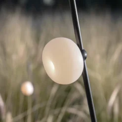 Karman Pois lámpara de pie pica, IP65 3.000K 93cm