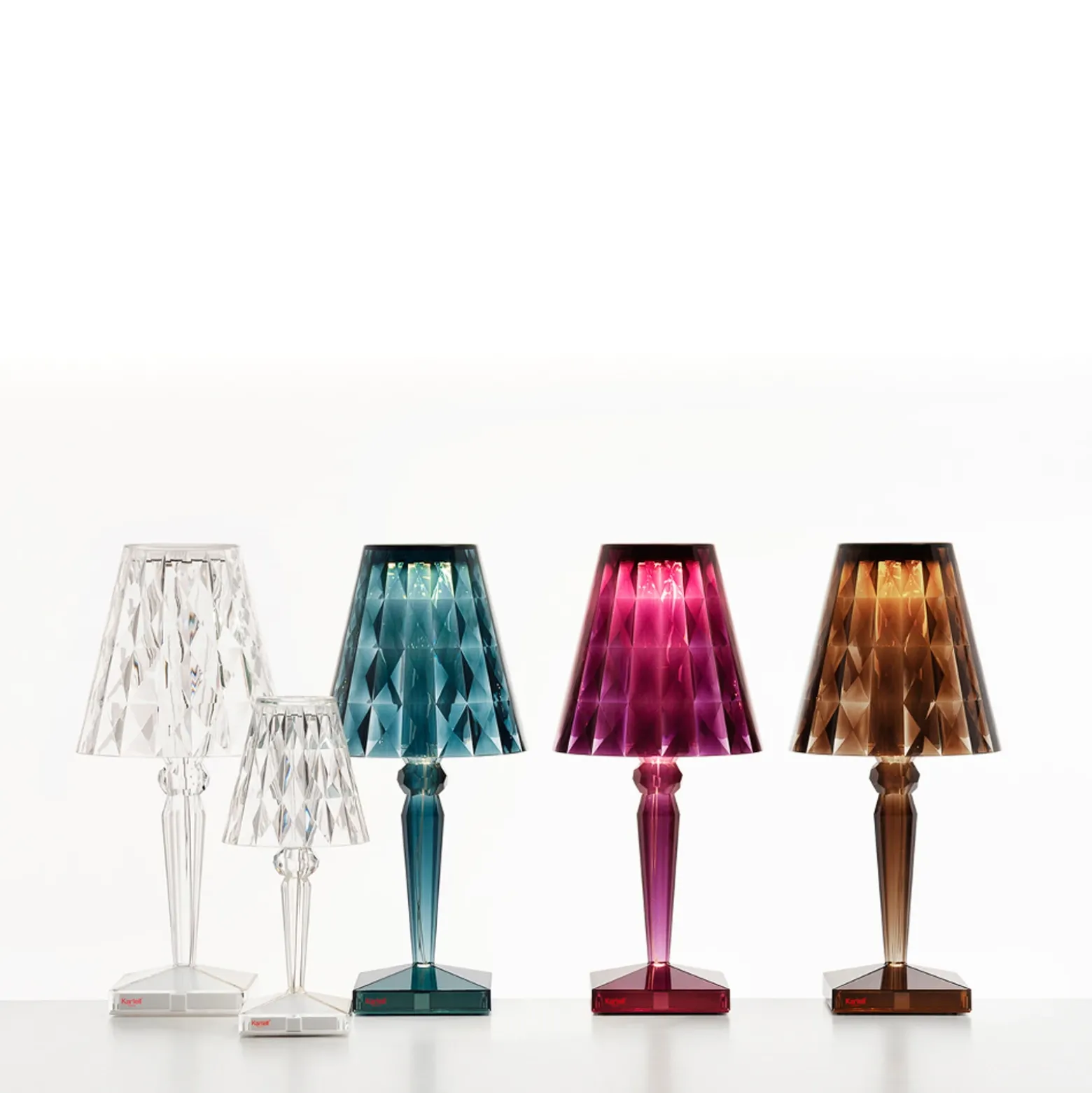 Kartell Lámpara de mesa LED recargable Battery, 26 cm, transparente, IP54