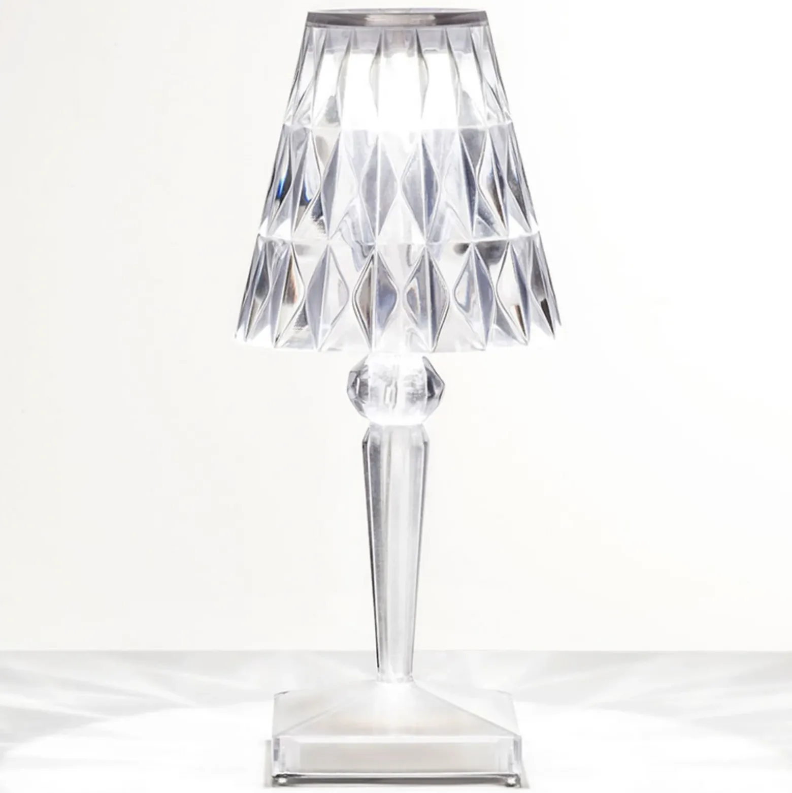 Kartell Lámpara de mesa LED recargable Battery, 26 cm, transparente, IP54