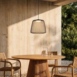 Lampára colgante exterior LED Lucande Korvyn, negra, Ø 50 cm, regulable por