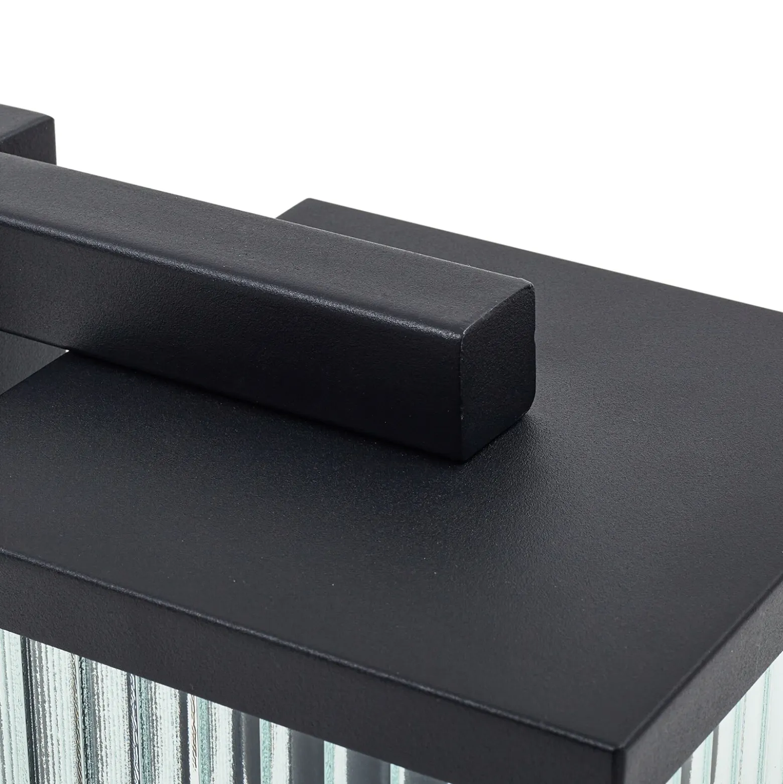Lindby Aplique de exterior Bolgar, negro, metal, cristal, 15 cm