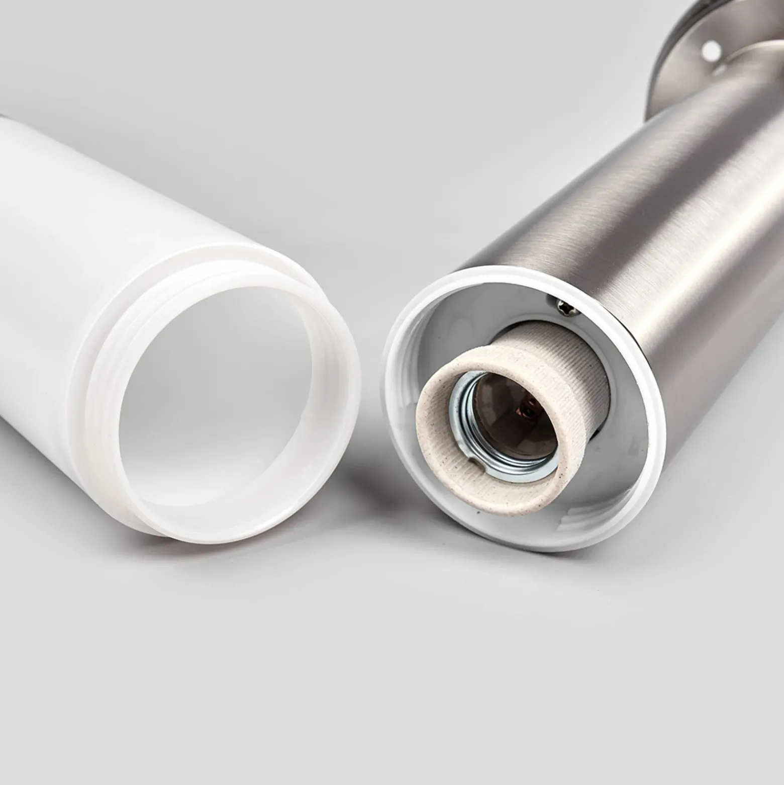 Lindby Baliza Kristof, acero inoxidable, 45 cm de altura, E27