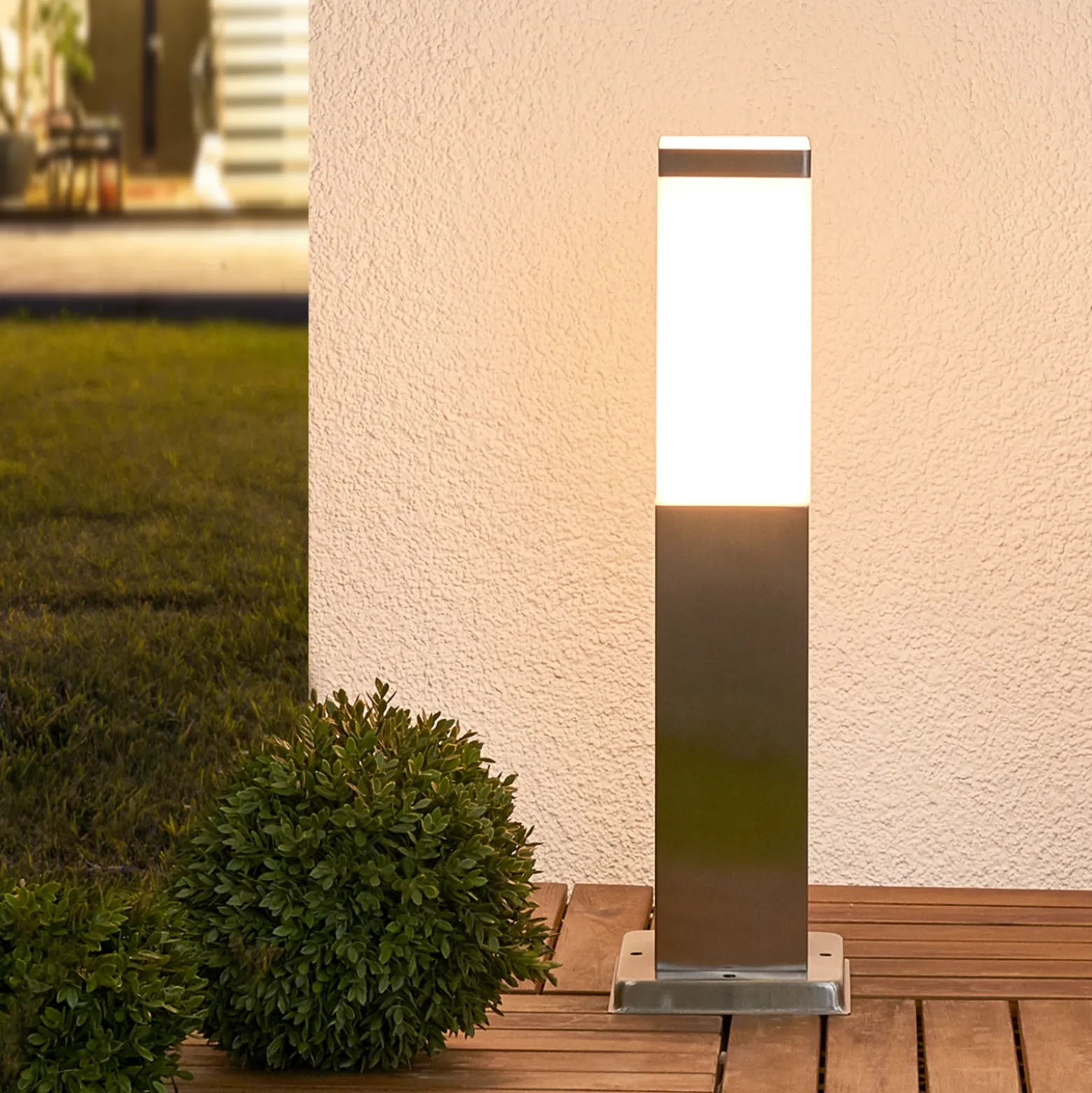 Lindby Baliza Lorian, 45 cm, acero inoxidable, IP44, E27