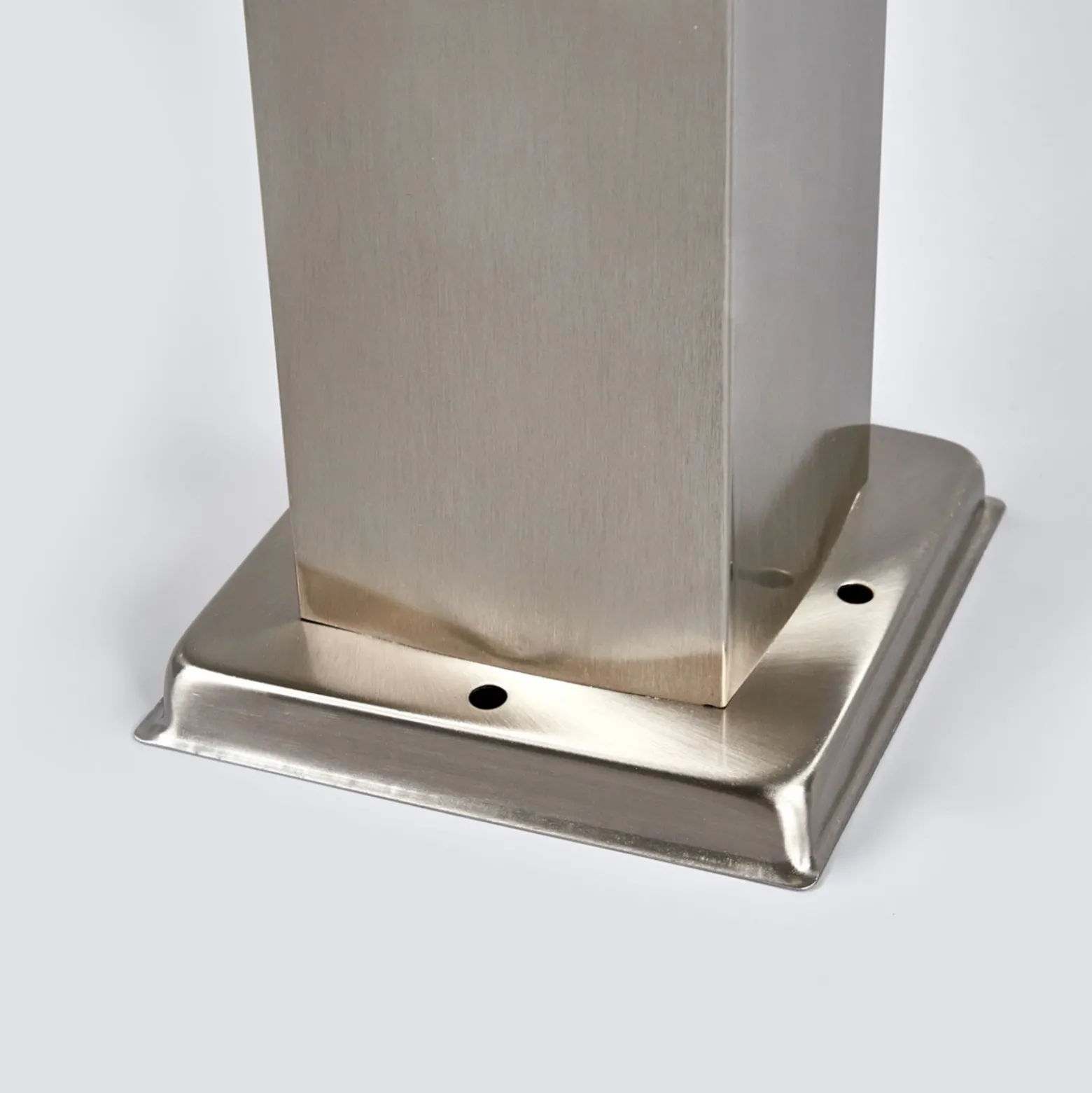 Lindby Baliza Lorian, 45 cm, acero inoxidable, IP44, E27
