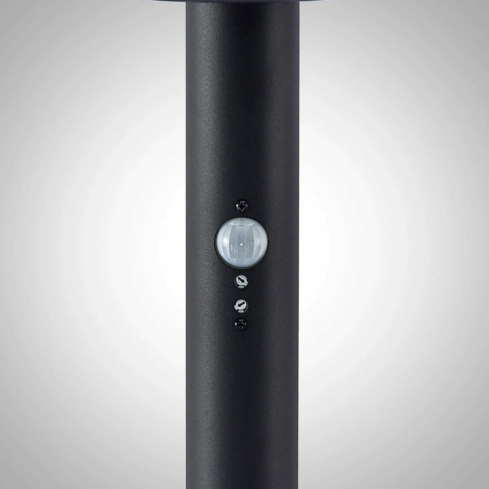 Lindby, bolardo luminoso LED Gregory, 76 cm, sensor, gris oscuro, IP44