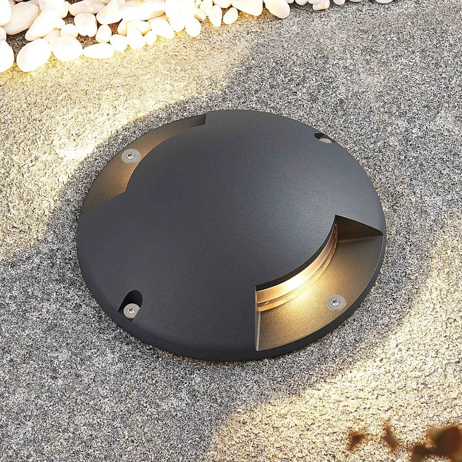 Lindby foco LED de suelo Cormac, 2 luces, Ø 21 cm, IP67