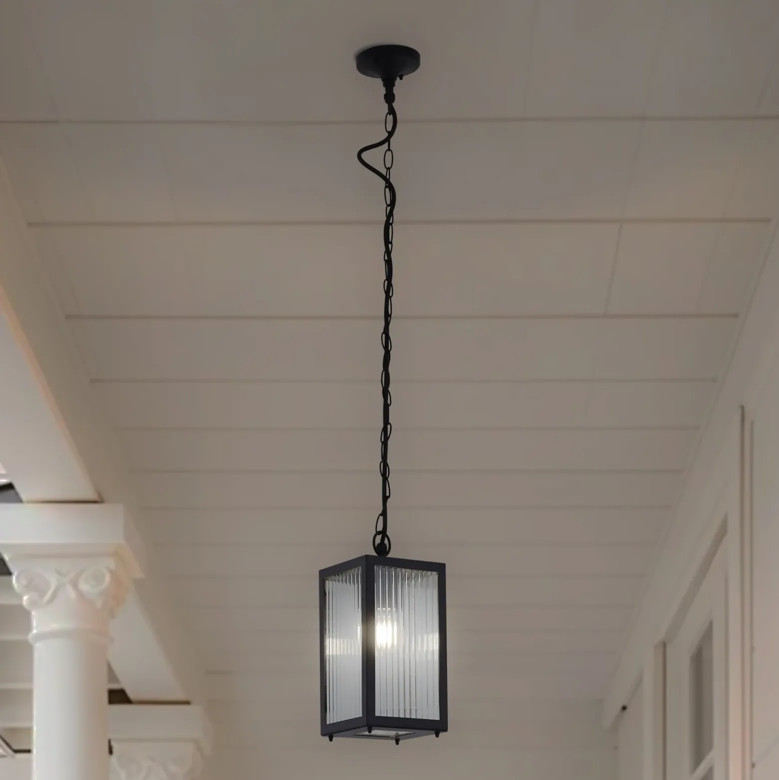 Lindby Lámpara colgante exterior Bolgar, negro, metal, cristal