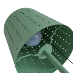 Lindby lámpara de mesa LED solar Hilario, verde, hierro, batería recargable