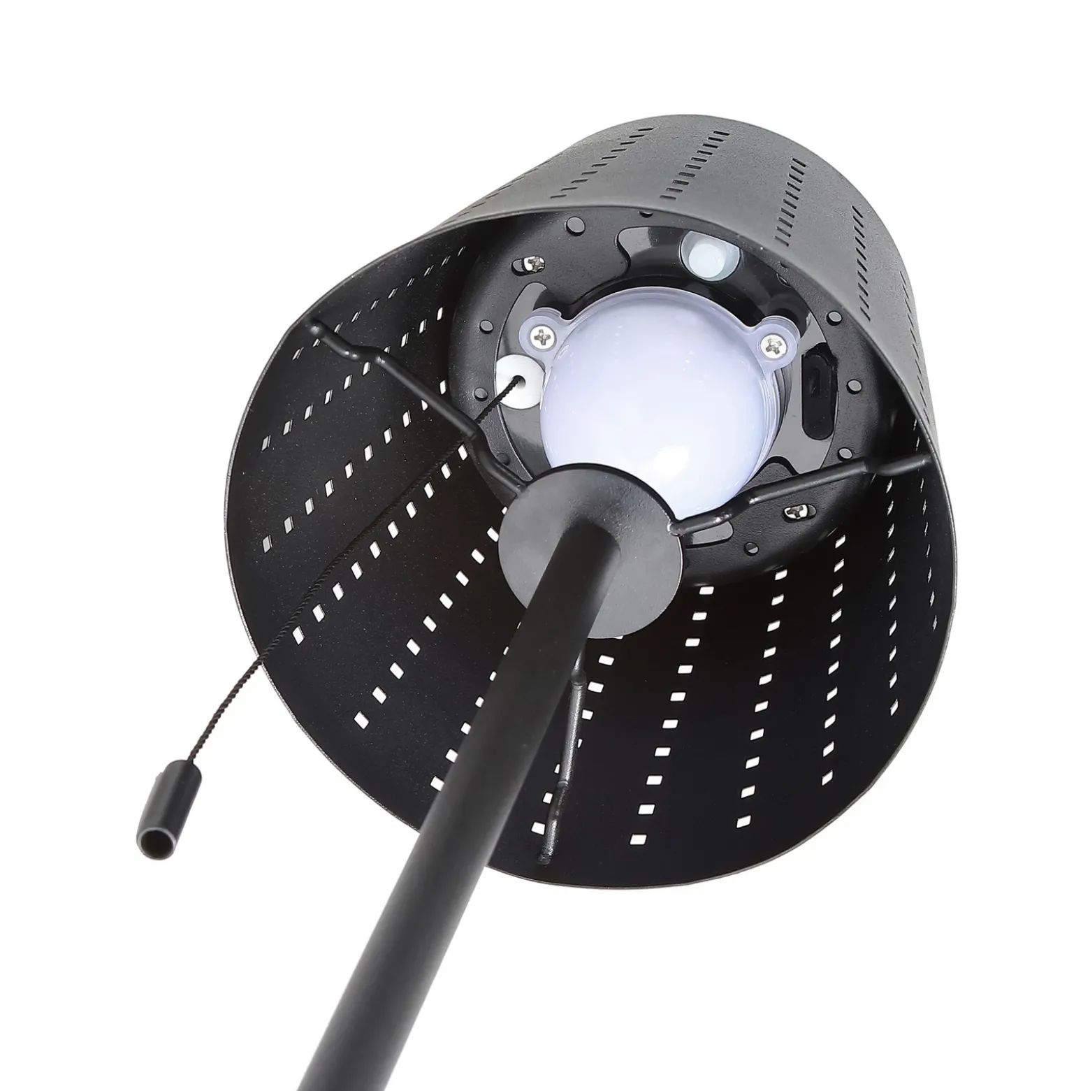 Lindby lámpara de pie LED solar Hilario, negra, hierro, batería recargable