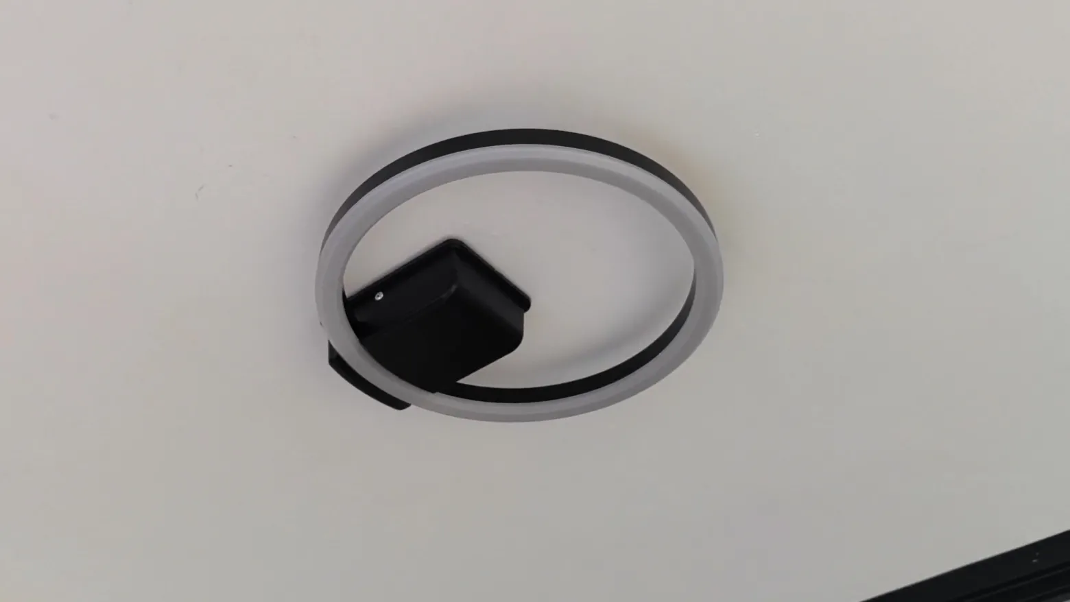 Lindby Lámpara LED de techo para exterior Finian, Ø 31 cm, CCT, atenuable