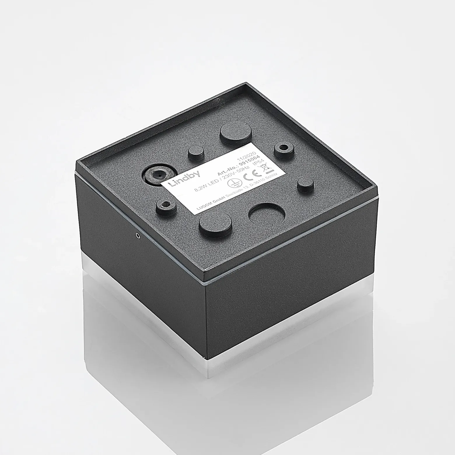 Lindby Mathea plafón para exterior, angular