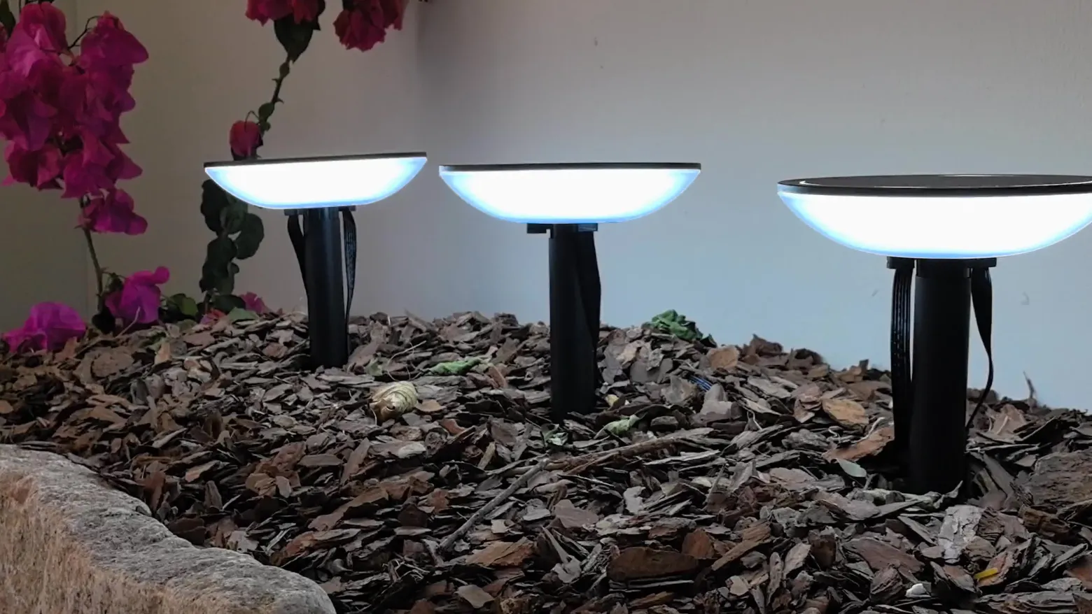 Lindby Smart LED lámpara con pica en el suelo Thalas, CCT ,RGB, Tuya, 3