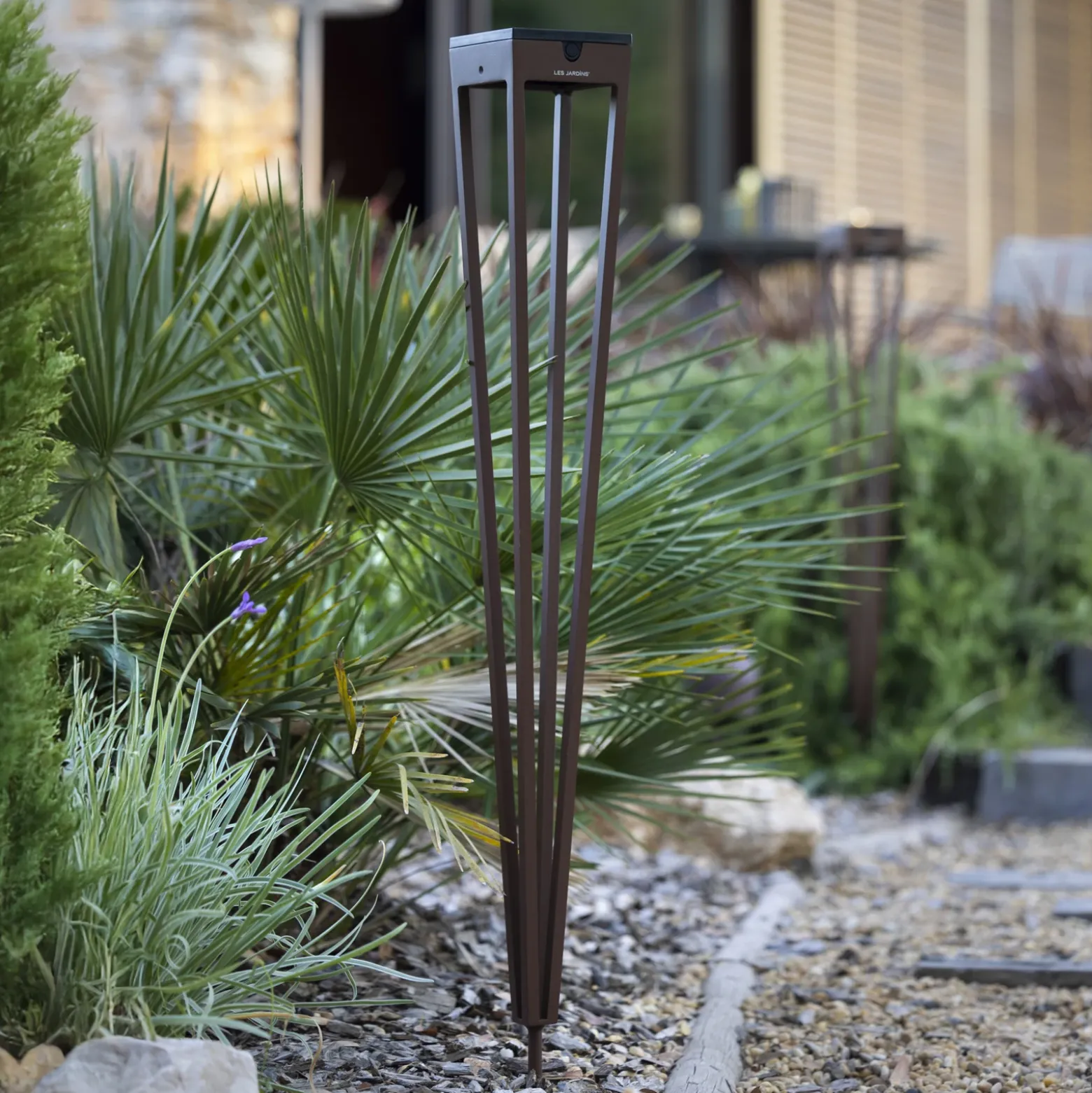 Linterna solar LED Les Jardins Tinka, corten, 90 cm, pica de tierra
