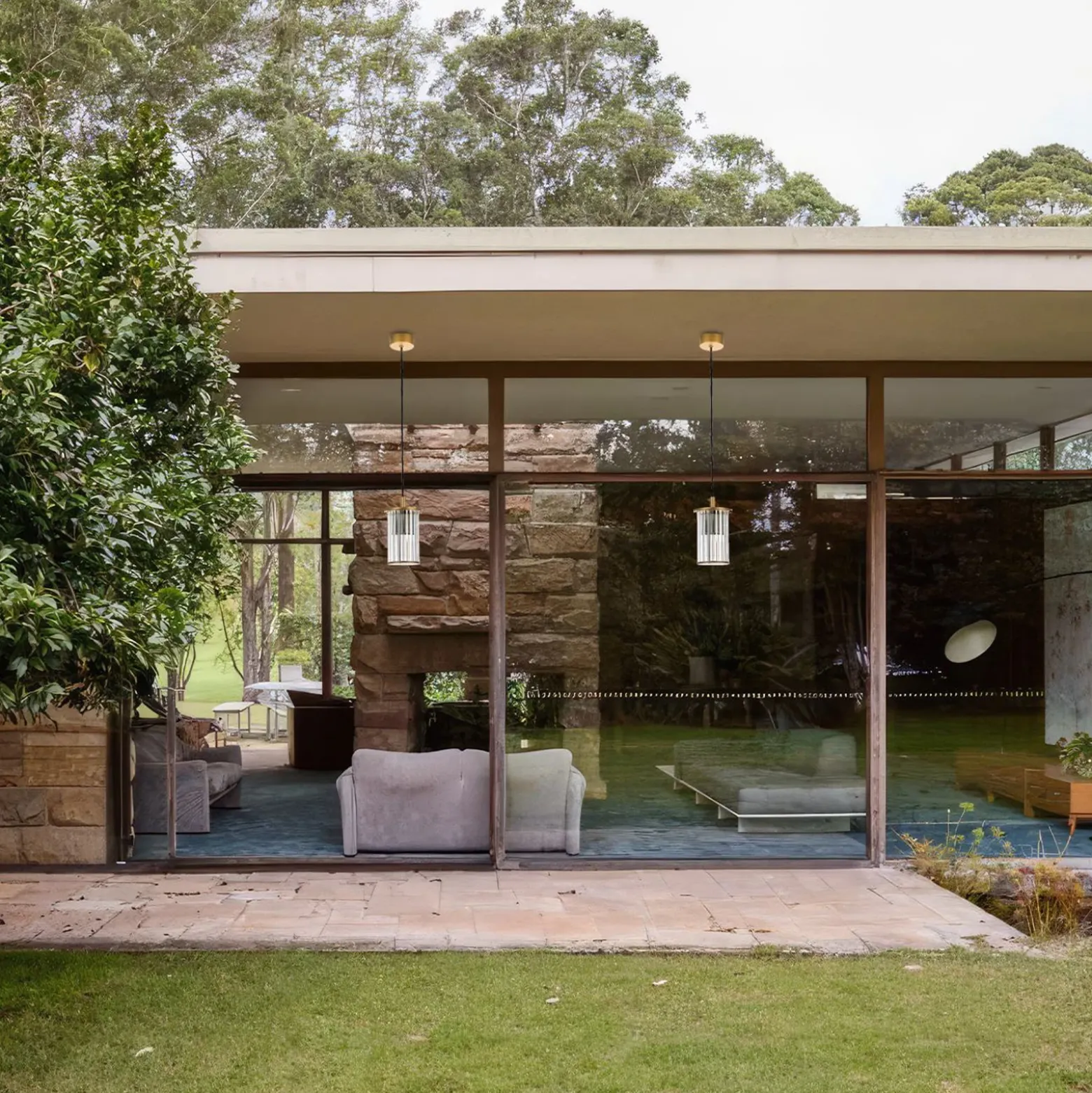 Lámpara colgante exterior Nora, dorada/transparente, IP44, cristal