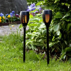 Lámpara con pica solar LED Flame, set de 2