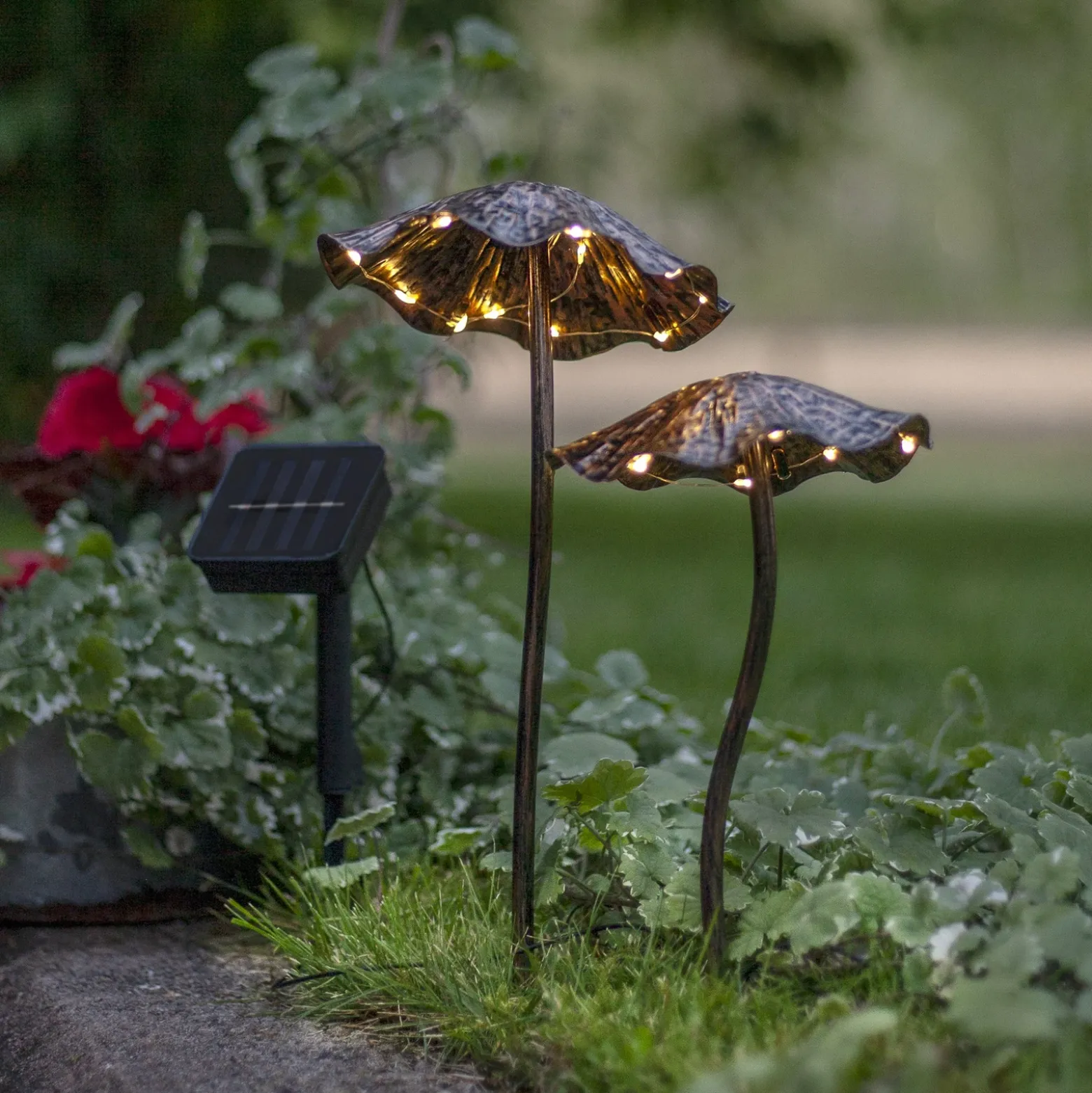 Lámpara decorativa LED Lumini, marrón/bronce, con estaca para clavar en el