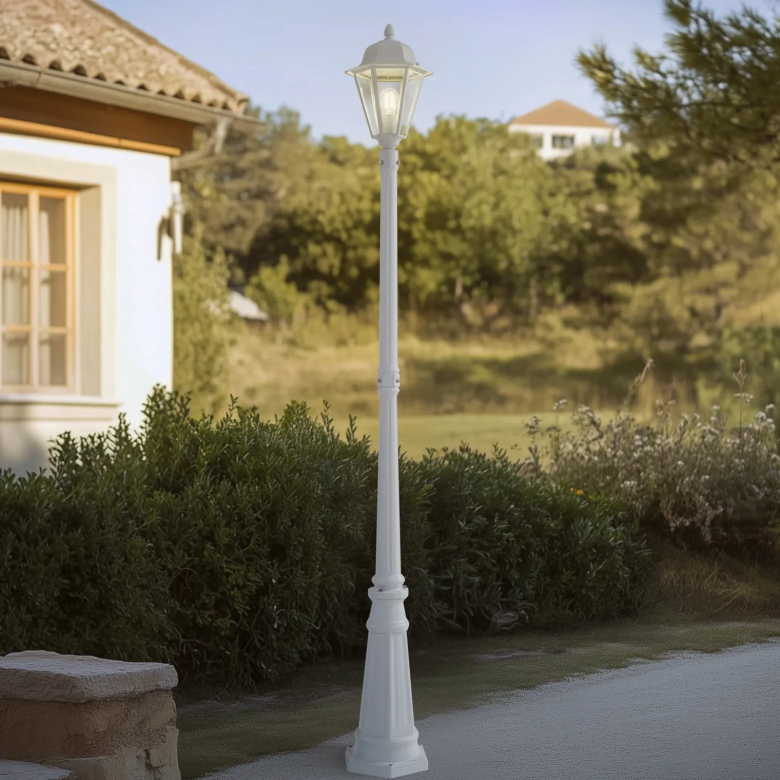 Lámpara de exterior Edana de Lindby, 211 cm, blanca, metal, E27, IP44