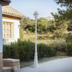 Lámpara de exterior Edana de Lindby, 211 cm, blanca, metal, E27, IP44