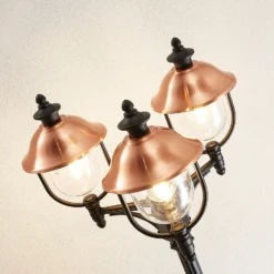 Lámpara de exterior Lindby Clint, 225 cm, 3 luces, resistente al agua salada,