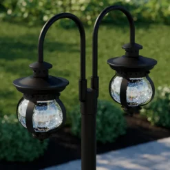 Lámpara de exterior Lindby Farley, 215 cm, 2 luces, IP44, E27
