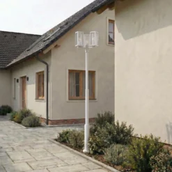 Lámpara de exterior Lucande Siveta, altura 240 cm, 3 luces, gris claro