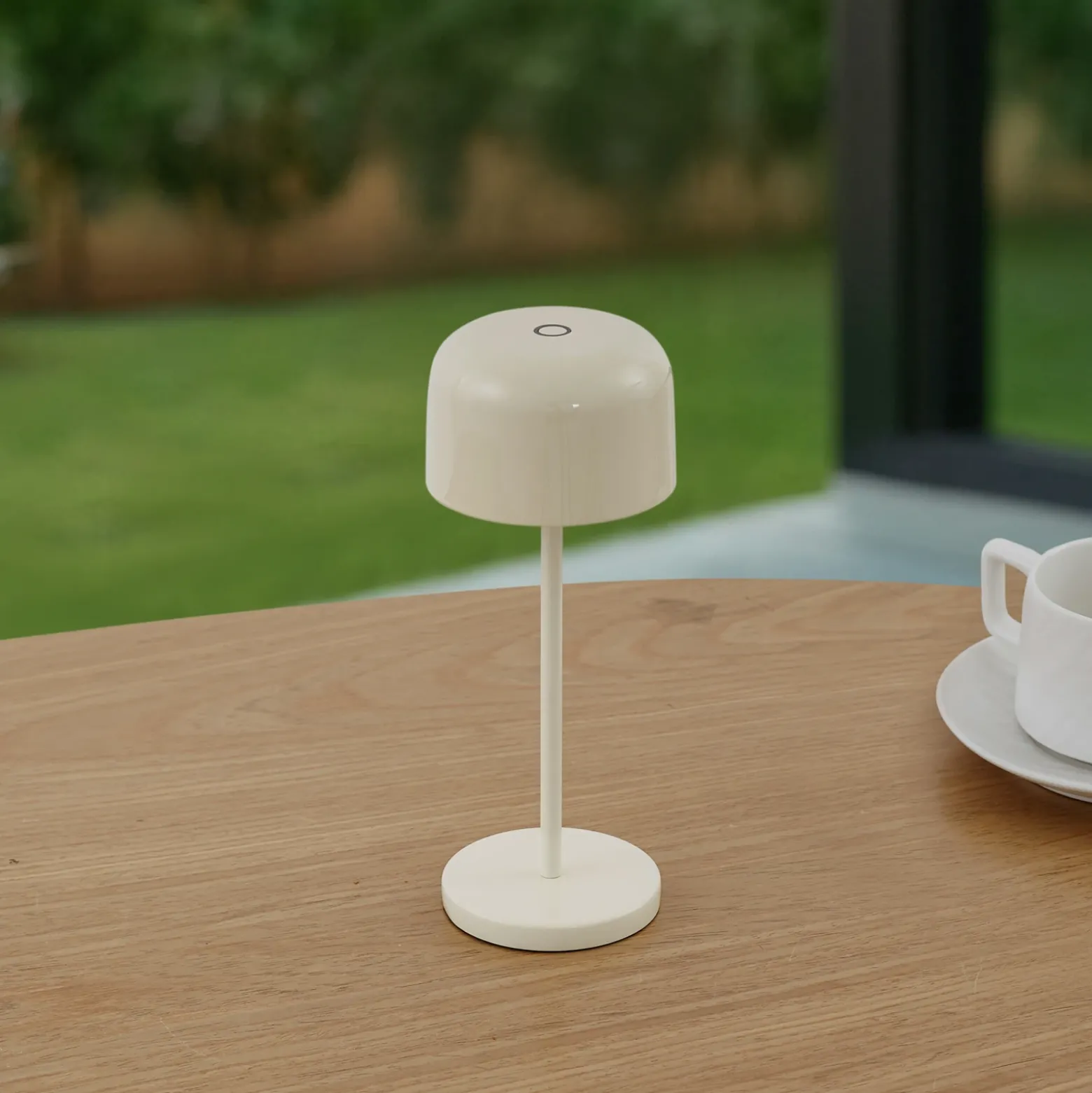 Lámpara de mesa LED Lucande Quill, beige, CCT, atenuable