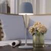 Lámpara de mesa LED Mannera con batería, gris